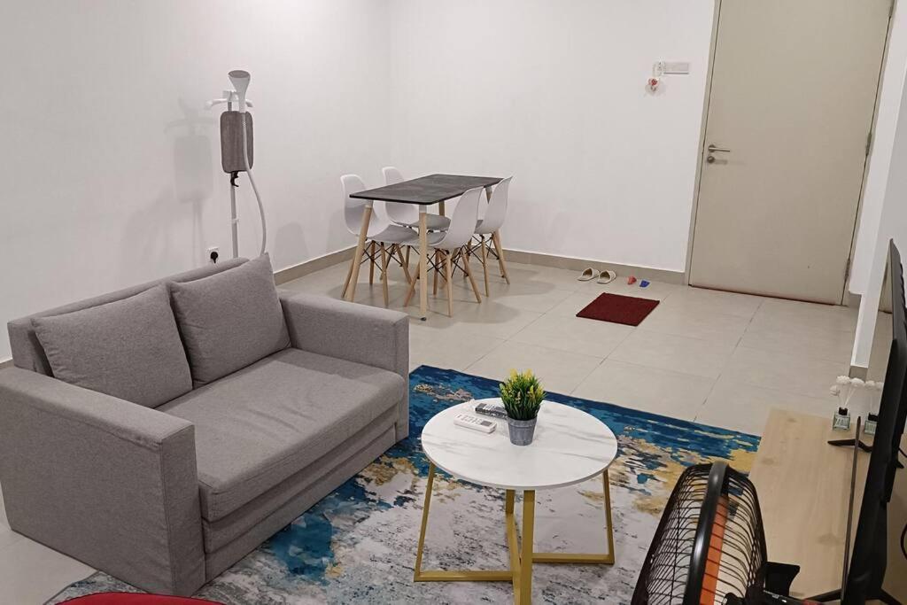 Cozy Flexus Signature 4 Guests Pool Nflix Hbo 쿠알라룸푸르 외부 사진